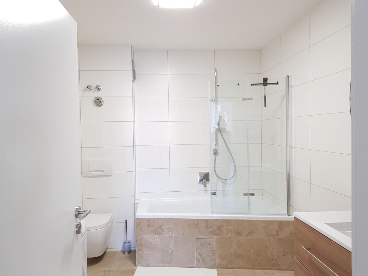Amao-Green I 90Qm I Penthouse Maisonette Mit Rooftop I City Center I King-Size Betten Lahr  Eksteriør billede